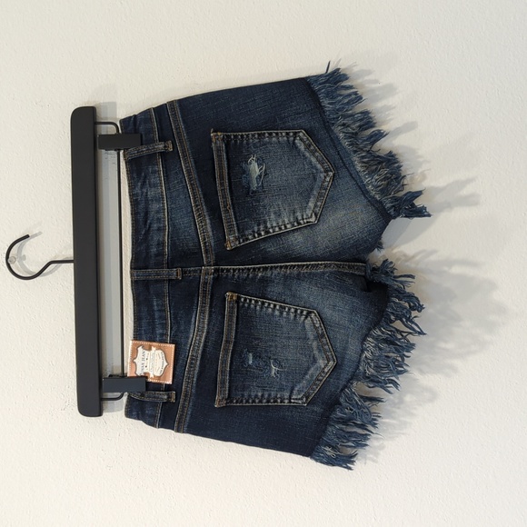 NWT cutoff shorts - Picture 2 of 6